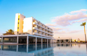 Piere - Anne Beach Hotel